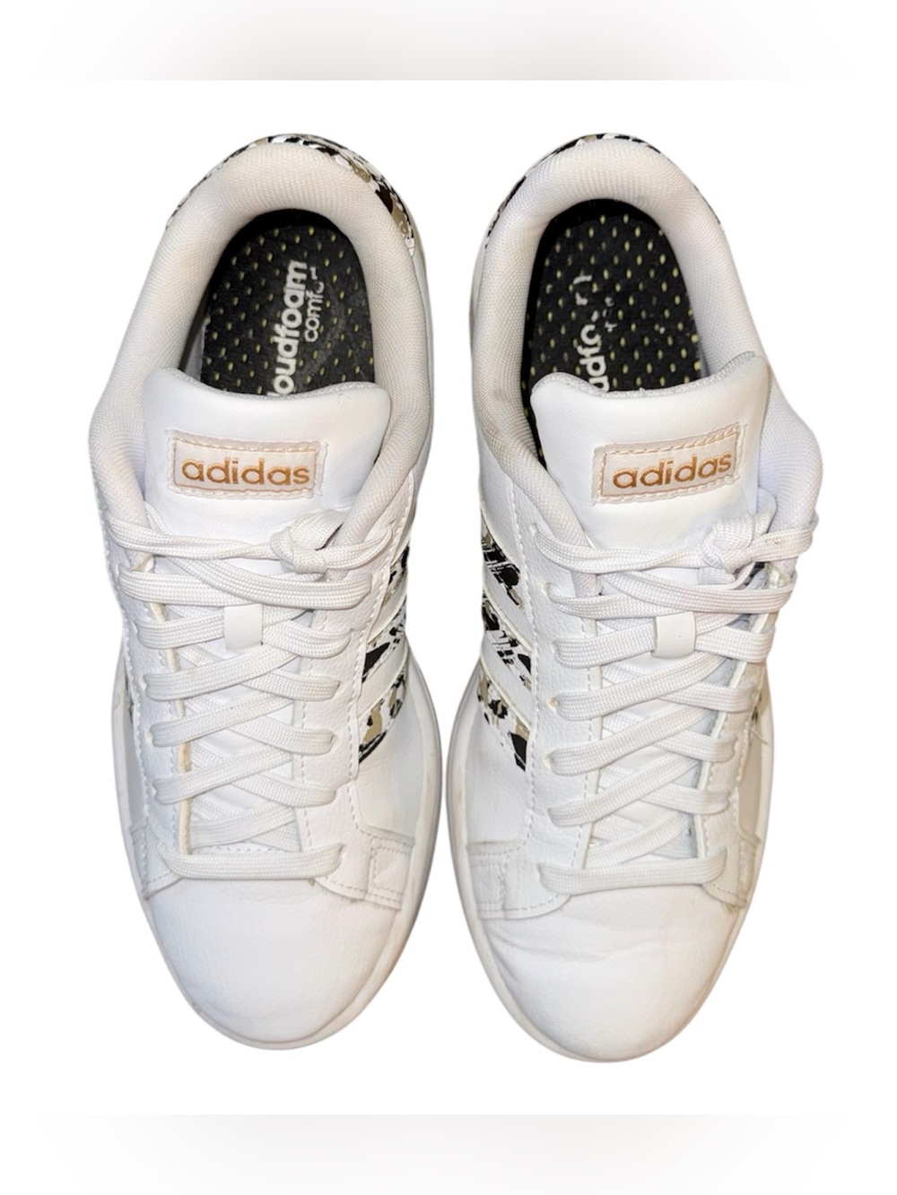 Adidas Grand Court Sneakers with Metallic/Gold-Textured 3-Stripes Women’s 7.5 - Picture 6 of 8